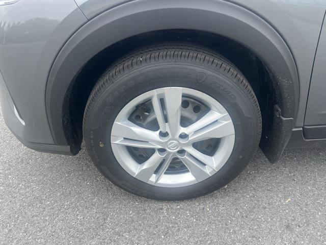 new 2025 Nissan Kicks car, priced at $21,499