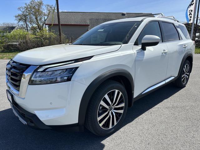 new 2025 Nissan Pathfinder car, priced at $50,525