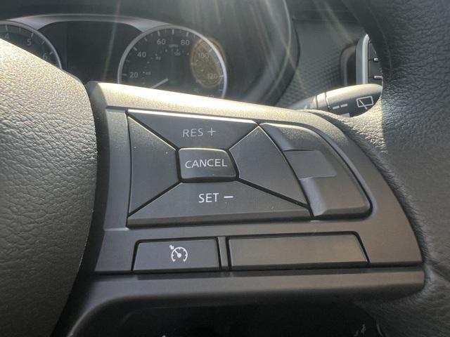 new 2025 Nissan Kicks car, priced at $21,620