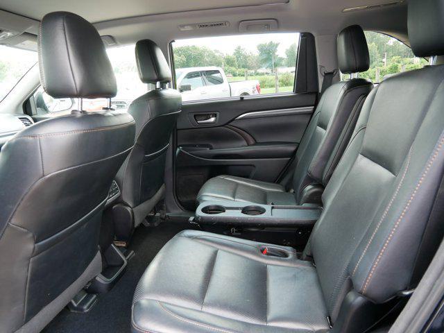 used 2018 Toyota Highlander car, priced at $28,995