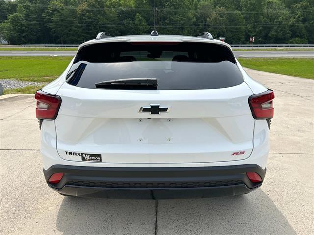new 2025 Chevrolet Trax car, priced at $27,080