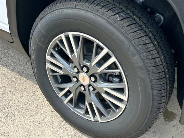 new 2025 Chevrolet Traverse car, priced at $43,235