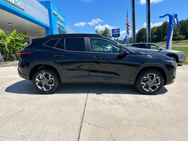 new 2025 Chevrolet Trax car, priced at $25,790