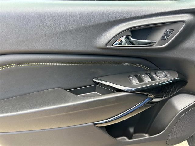 new 2025 Chevrolet Trax car, priced at $25,525