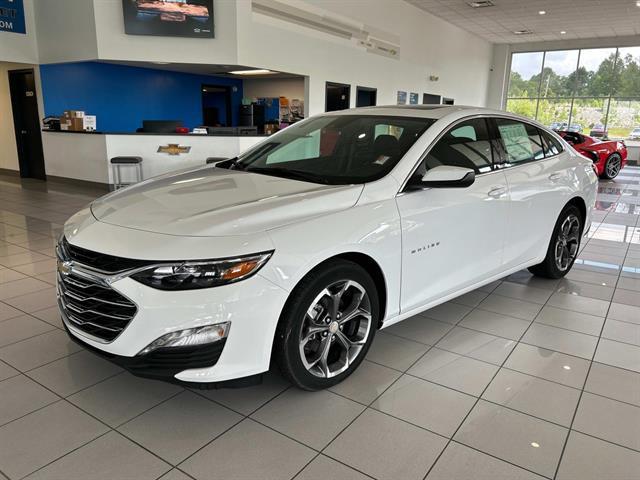 new 2024 Chevrolet Malibu car