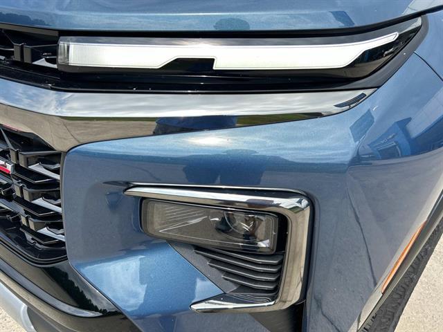 new 2025 Chevrolet Traverse car, priced at $49,335