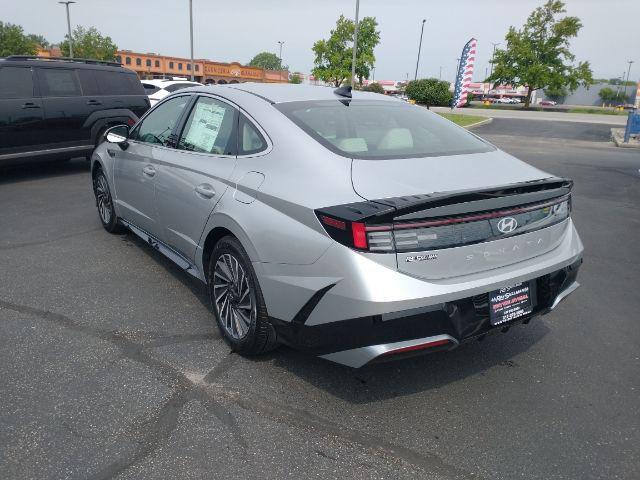 new 2024 Hyundai Sonata Hybrid car, priced at $31,709