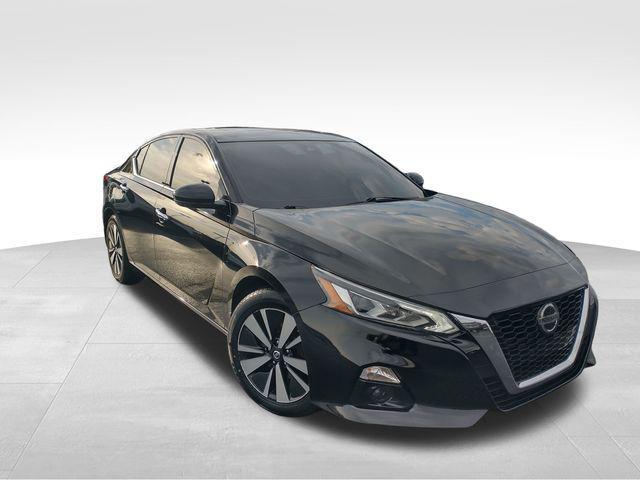 used 2020 Nissan Altima car, priced at $17,900