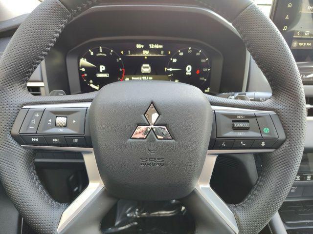 new 2025 Mitsubishi Outlander car, priced at $41,215