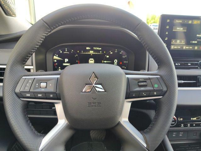 new 2025 Mitsubishi Outlander car, priced at $39,365