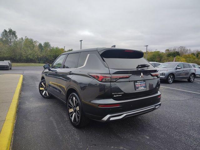 new 2025 Mitsubishi Outlander car, priced at $41,005