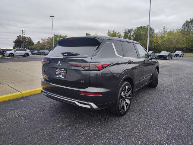 new 2025 Mitsubishi Outlander car, priced at $41,005