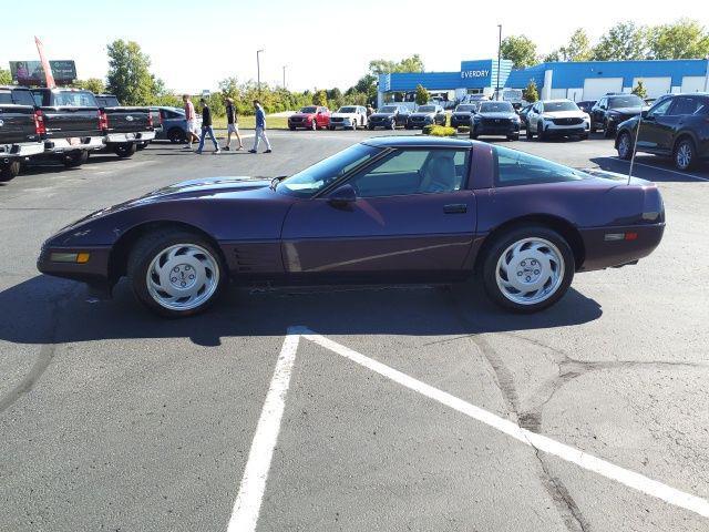 used 1992 Chevrolet Corvette car, priced at $12,990