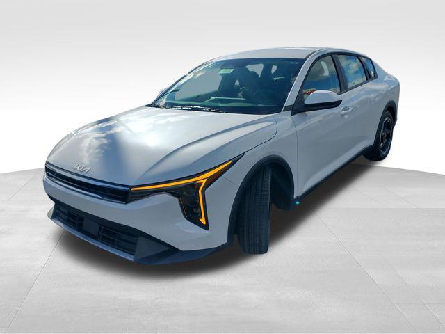 new 2025 Kia K4 car, priced at $25,040