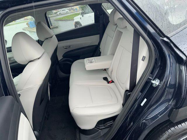 new 2025 Hyundai TUCSON Hybrid car, priced at $37,225