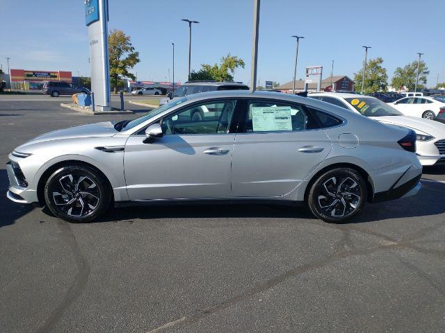 new 2025 Hyundai Sonata car, priced at $30,955