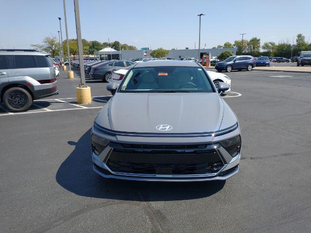 new 2024 Hyundai Sonata car, priced at $29,512