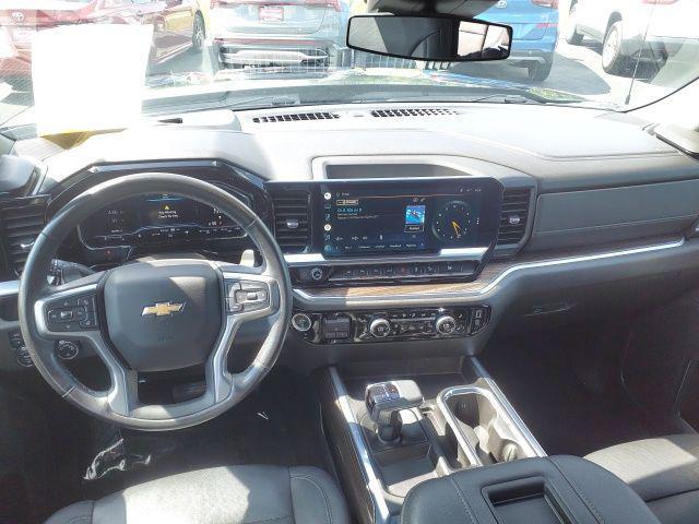 used 2022 Chevrolet Silverado 1500 car, priced at $43,900