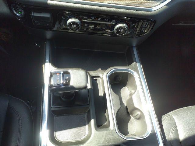 used 2022 Chevrolet Silverado 1500 car, priced at $43,900