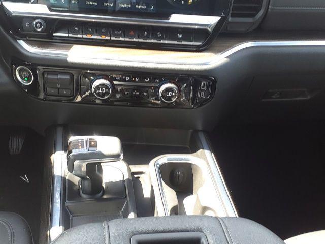 used 2022 Chevrolet Silverado 1500 car, priced at $43,900