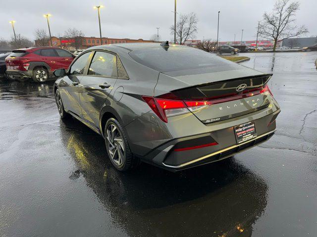 new 2025 Hyundai Elantra car, priced at $24,665