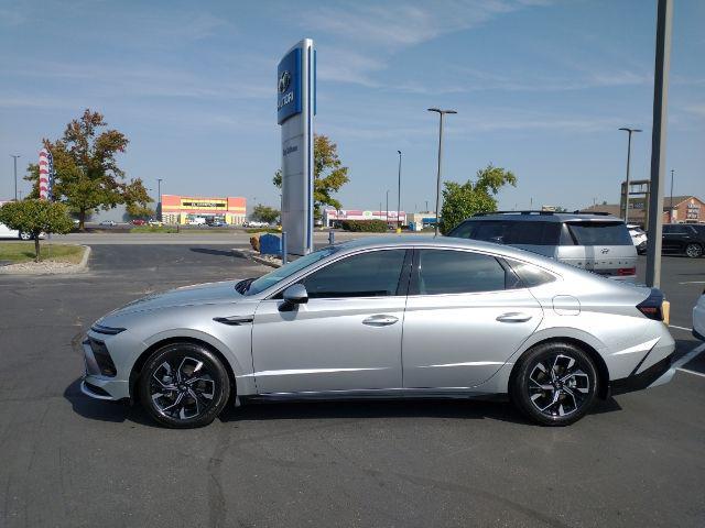 new 2024 Hyundai Sonata car, priced at $29,533