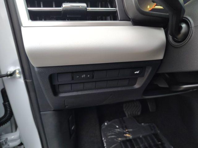 new 2025 Mitsubishi Outlander car, priced at $39,960