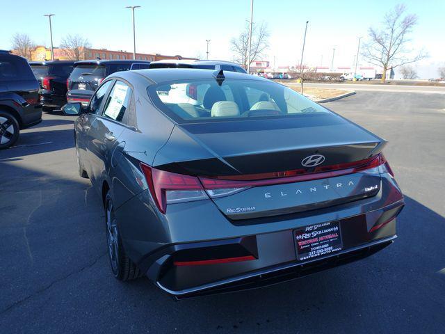 new 2025 Hyundai Elantra car, priced at $28,160