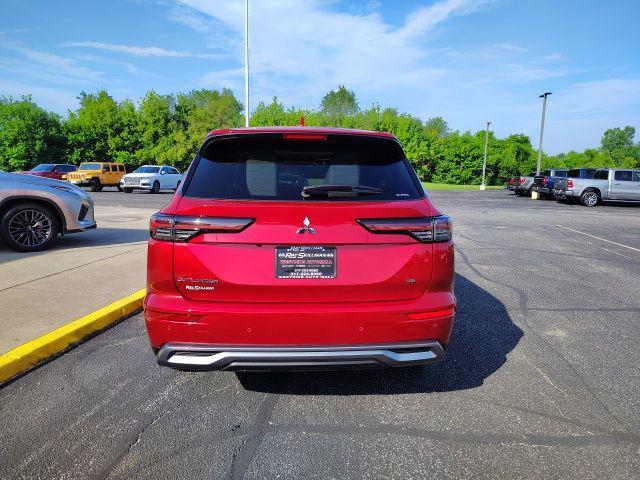 new 2025 Mitsubishi Outlander car, priced at $41,810