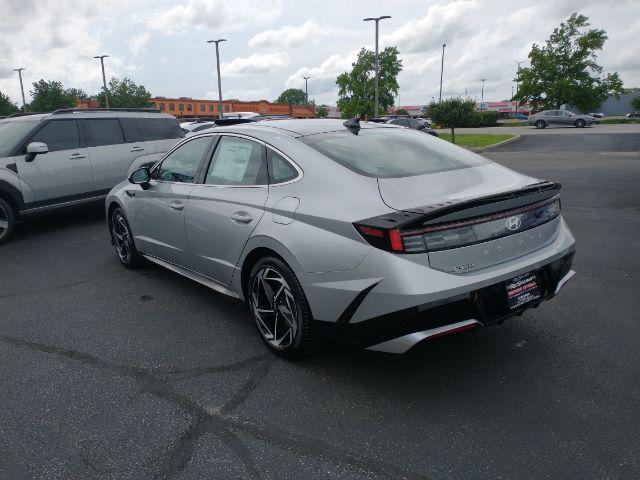 new 2024 Hyundai Sonata car, priced at $31,003