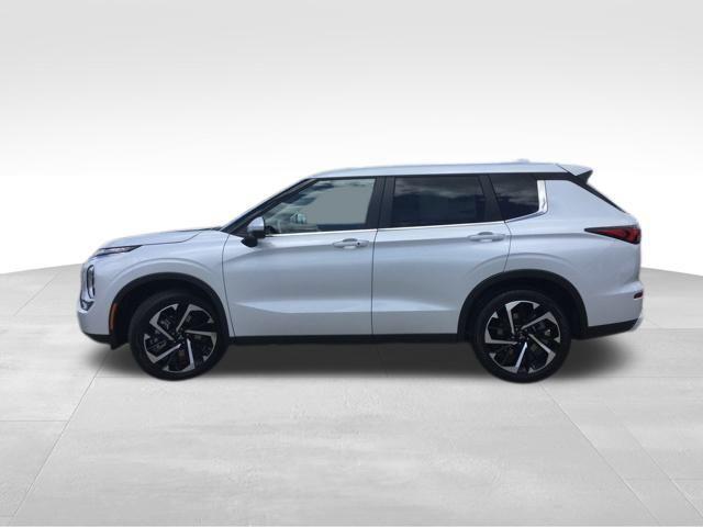 new 2024 Mitsubishi Outlander car, priced at $38,665