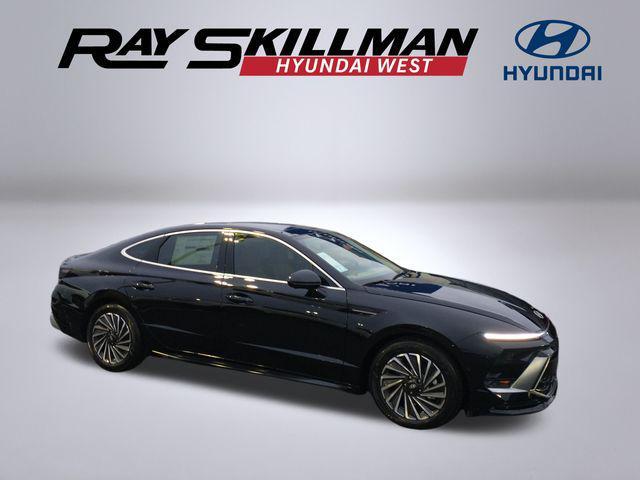 new 2025 Hyundai Sonata Hybrid car, priced at $38,135