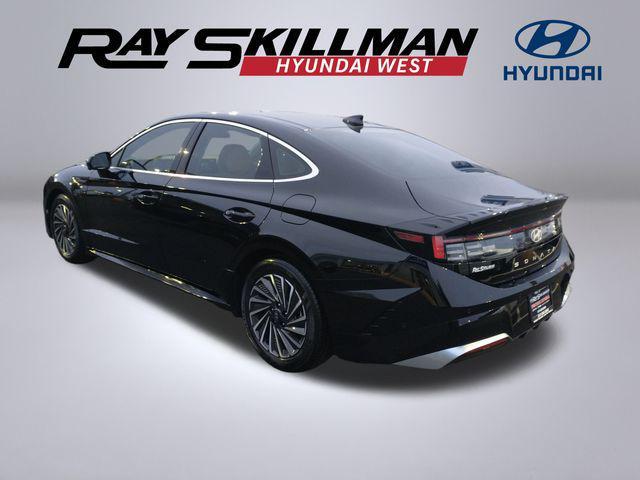 new 2025 Hyundai Sonata Hybrid car, priced at $38,135