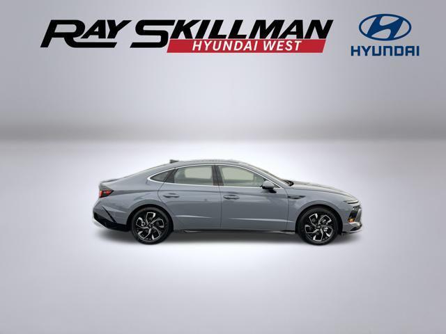 new 2025 Hyundai Sonata car, priced at $29,960