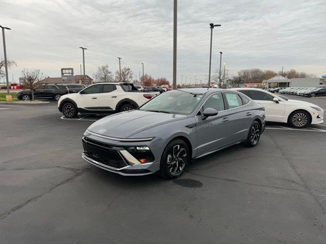 new 2025 Hyundai Sonata car, priced at $30,960