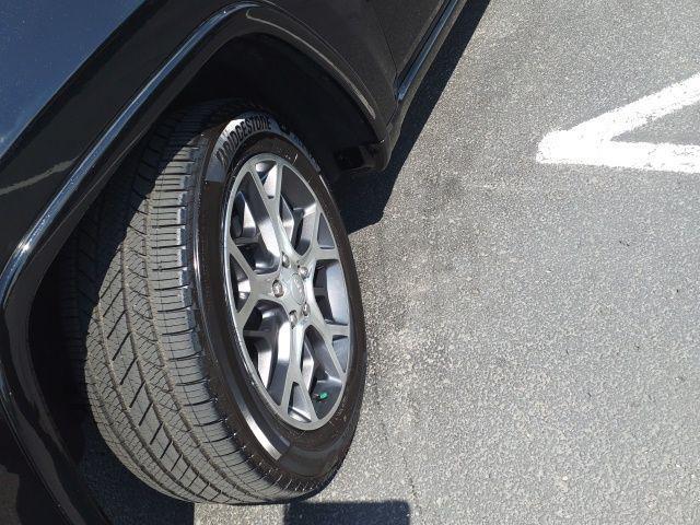 used 2020 Jeep Grand Cherokee car, priced at $29,990