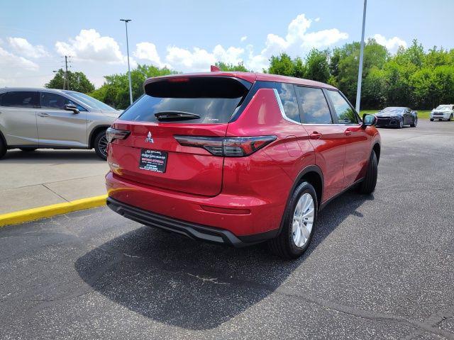 new 2025 Mitsubishi Outlander car, priced at $33,300