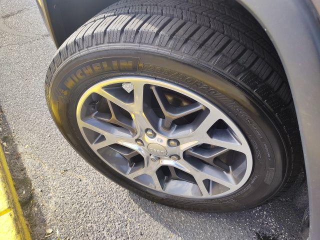 used 2019 Jeep Grand Cherokee car, priced at $19,990