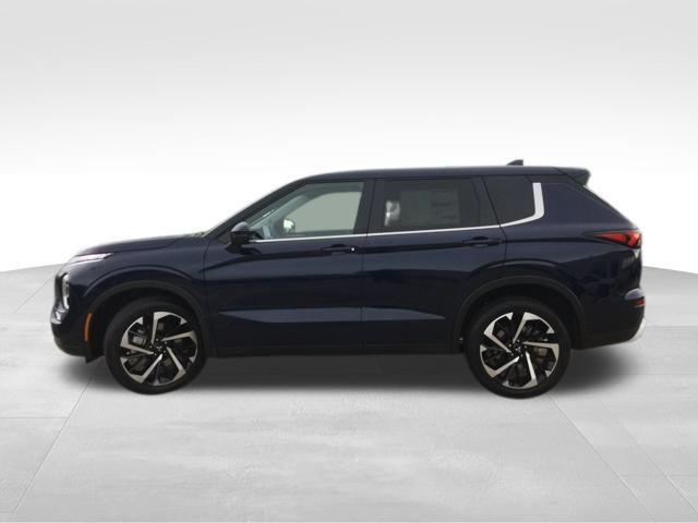 new 2024 Mitsubishi Outlander car, priced at $35,635