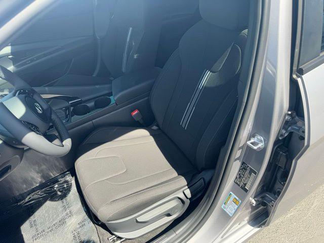 new 2025 Hyundai Elantra car, priced at $28,165