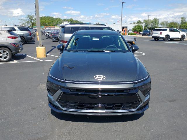 new 2024 Hyundai Sonata car, priced at $29,558