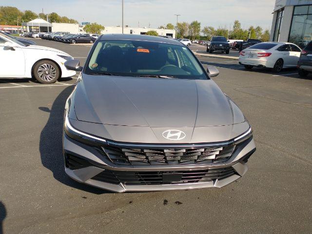 new 2025 Hyundai Elantra car, priced at $27,210