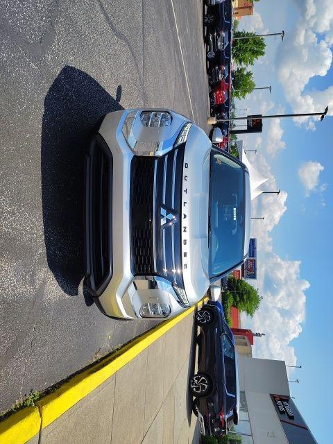 new 2025 Mitsubishi Outlander car, priced at $32,705