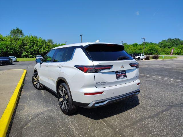 new 2025 Mitsubishi Outlander car, priced at $38,625