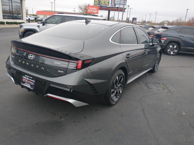 new 2025 Hyundai Sonata car, priced at $30,960