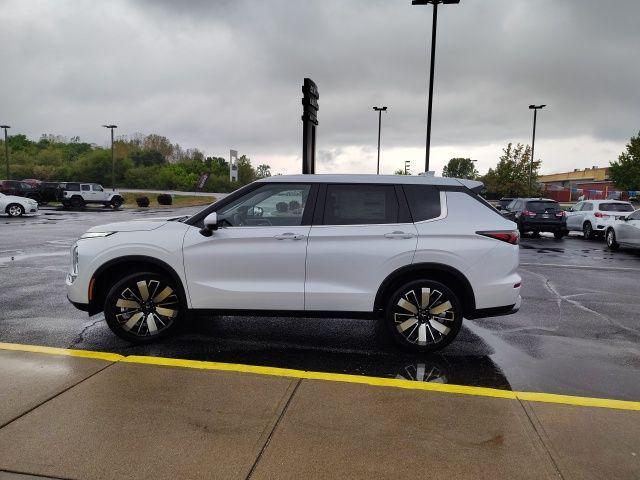 new 2025 Mitsubishi Outlander car, priced at $40,565