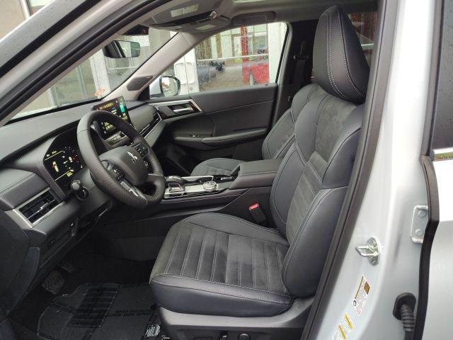 new 2025 Mitsubishi Outlander car, priced at $40,565