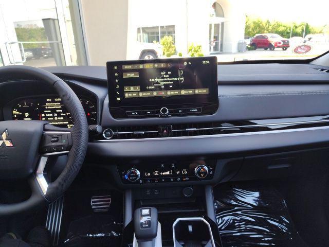 new 2025 Mitsubishi Outlander car, priced at $41,150