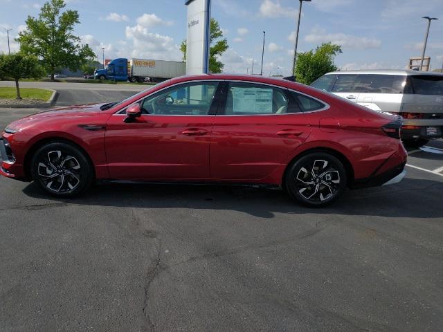 new 2024 Hyundai Sonata car, priced at $30,720