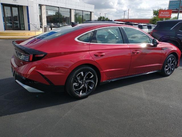 new 2024 Hyundai Sonata car, priced at $30,720